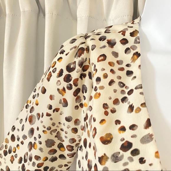 JOA Cropped Leopard Print Wrap Top - Picture 7 of 9